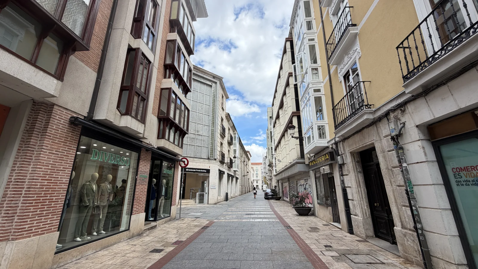 Vista general de la calle Almirante Bonifaz