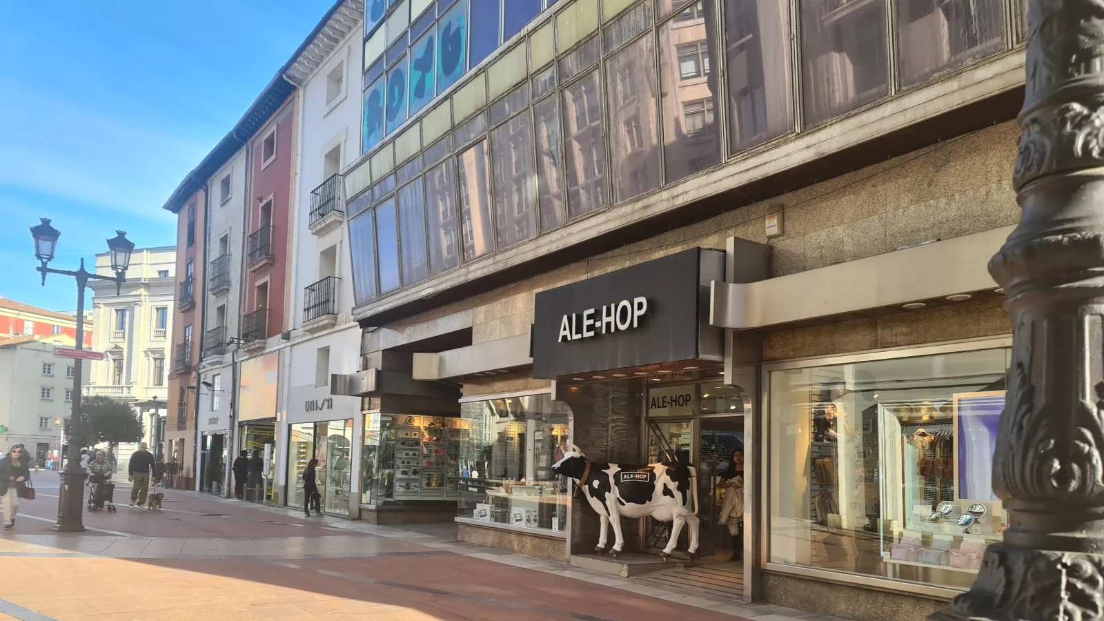 Calle Entremercados