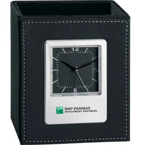 Portalápices negro con costuras blancas y reloj de sobremesa con logotipo de BNP Paribas Investment Partners